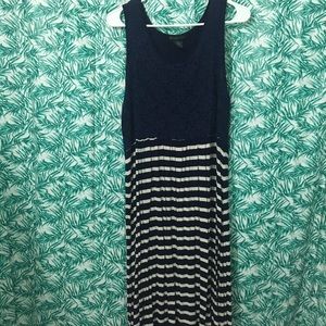 Blue and white midi, longer skirt in back size XL